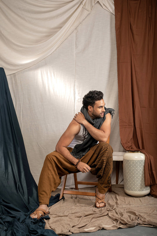 Tainted Sinner - The Veshti Company